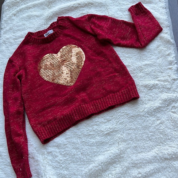 Girls size: L red sweater - Picture 1 of 4